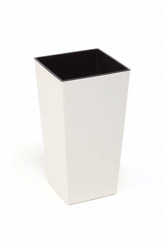 Maceta "SHINNY" color crema 19 × 19 × 36 cm · plástico