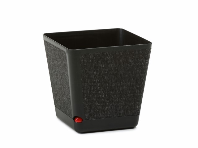 Maceta "KORA TEXTIL" color negro 18 × 18 cm · plástico
