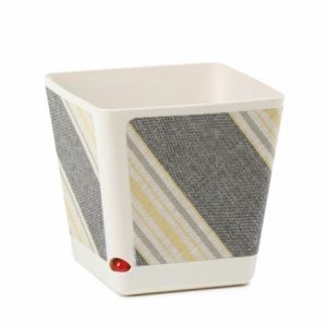 Maceta "KORA TEXTIL" color crema 18 × 18 cm · plástico