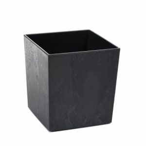 Maceta "JUKA ECO RECICLADO" color efecto cemento negro 19 × 19 cm · plástico